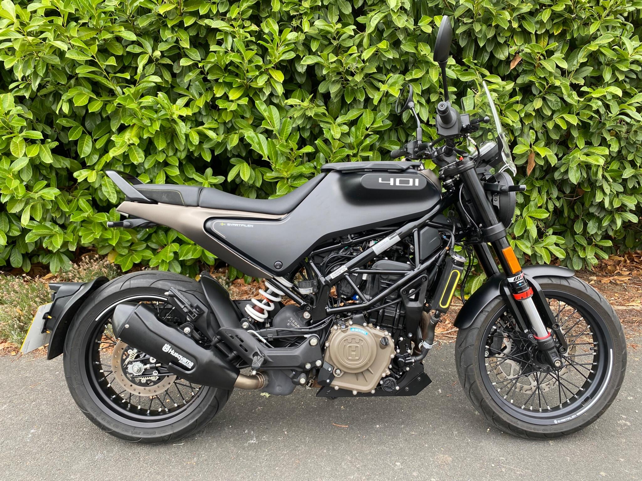 2022 72 Reg Husqvarna Svartpilen 401